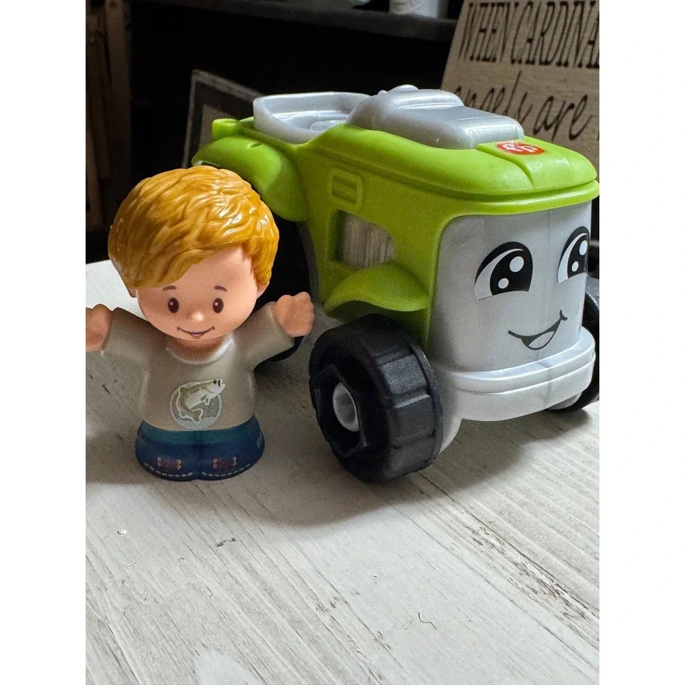 Fisher Price/Little People 5 Pc Farm Set